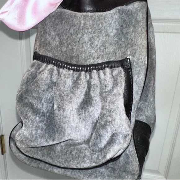 Juicy Couture pink and gray vintage daydreamer with pink and gray juicy wallet - Picture 8 of 15
